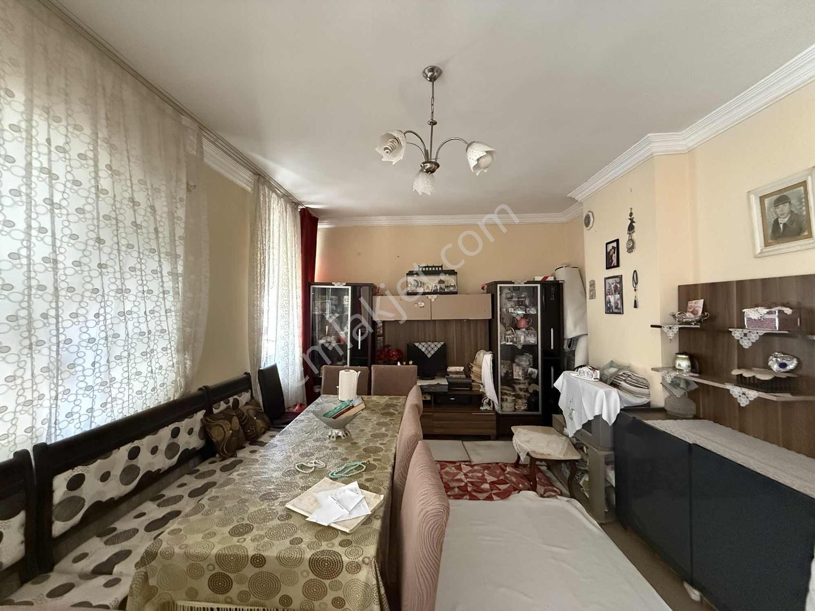 Aydın Efeler Orta Mahalle 213 Sokakta 3+1 135 Net M² Yatırımlık - Görsel 21