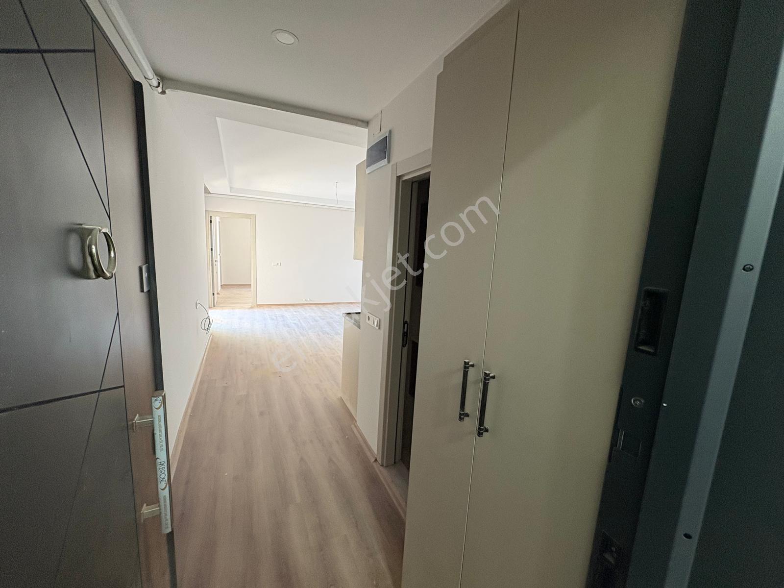 İster Ofis İster Ev Olarak Kullanabileceğiniz Yeni 1+1 Kiralık - Görsel 2