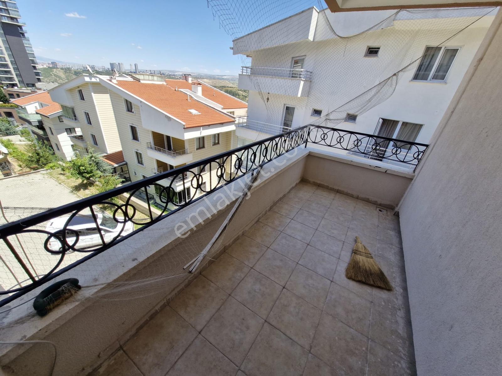 Birlik Mahallesi 506.sokak Ara Kat, Asansörlü, Kiralık 3+1 Daire - Görsel 3