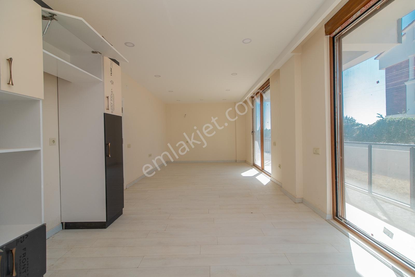 Döşemealtı Çıplaklıda Satılık 4+1 Villa - Görsel 18