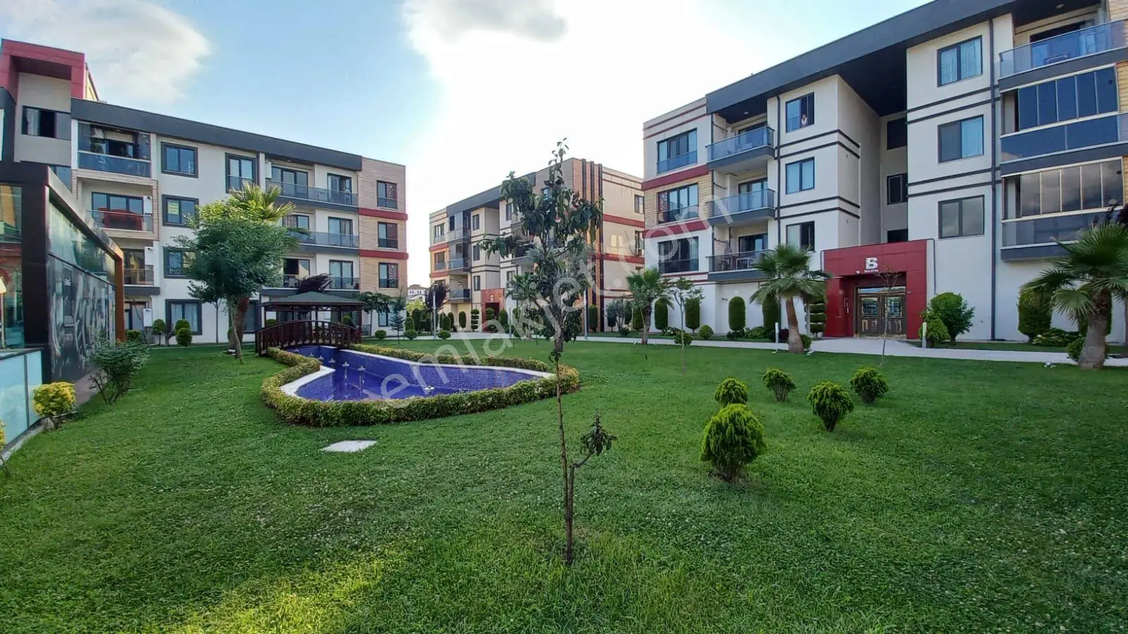 Kartepe Karcity Evleri Havuzlu Site 2+1 Ara Kat Satılık Daire - Görsel 2