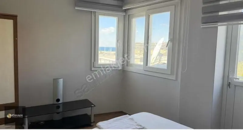 Kuşadası Marinada Deniz Manzaralı Eşyalı Kiralık Yalı Dairesi - Görsel 2