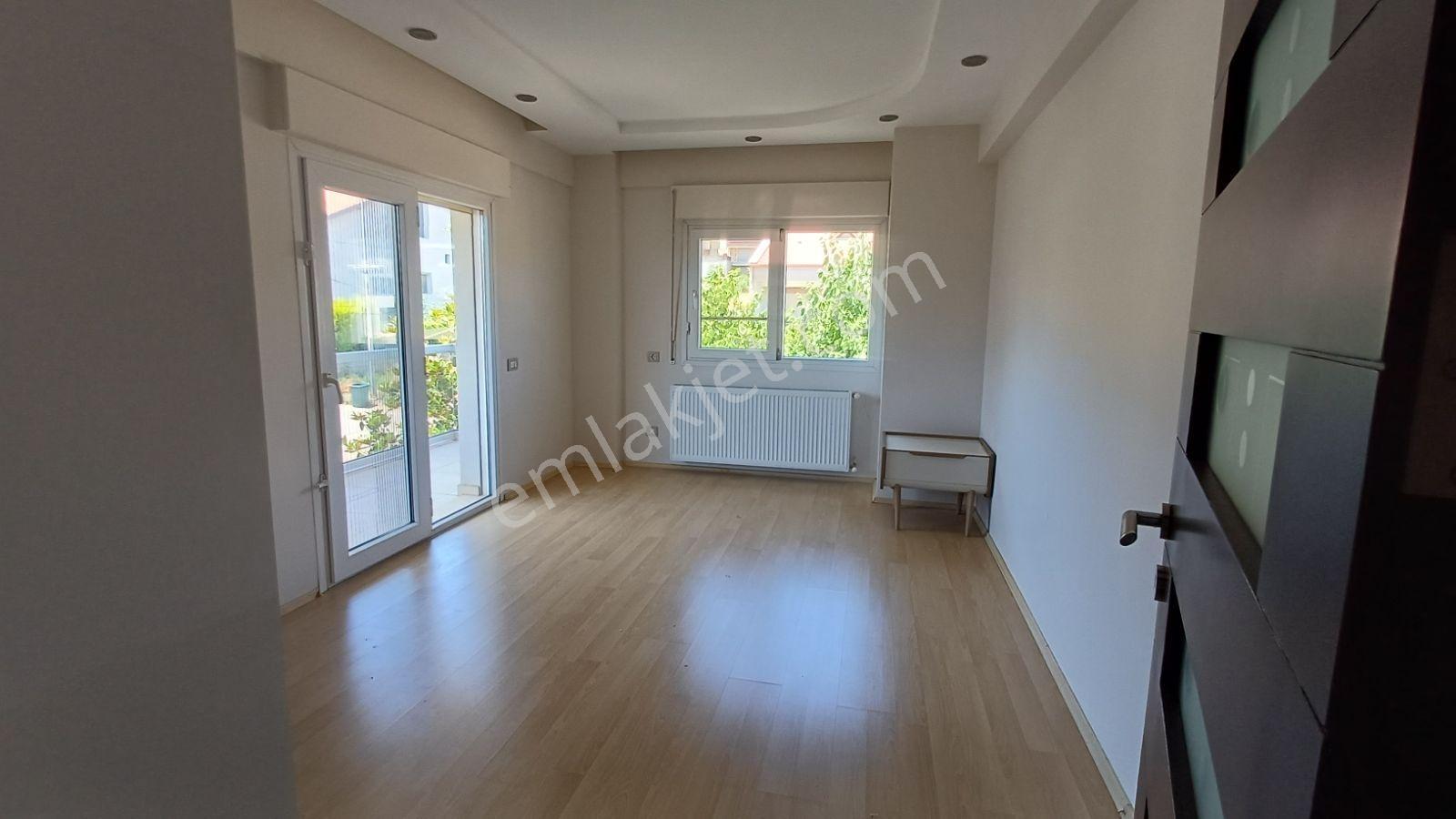 Şirinköy Bölgesınde Keyifli Bahçesi Olan Kiralık Villa - Görsel 4