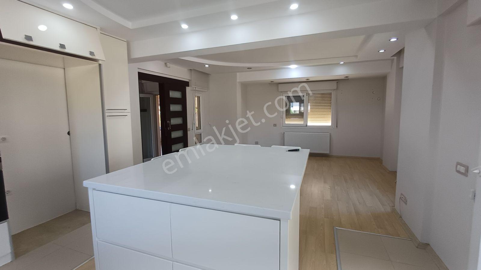 Şirinköy Bölgesınde Keyifli Bahçesi Olan Kiralık Villa - Görsel 39