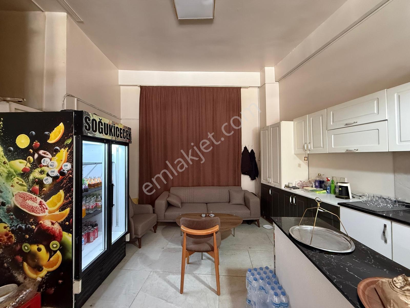 Remax Desıgn Adapazarı Yahyalarda Cadde Üstü Satılık Dükkan - Görsel 5