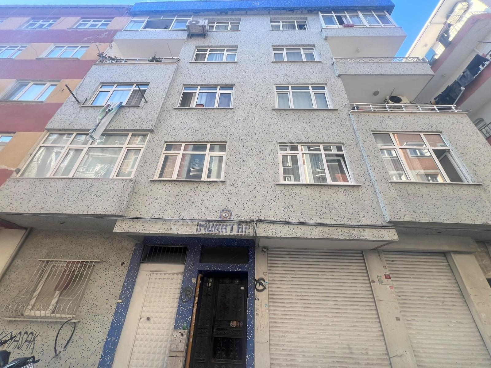 İsa Emlakdan Satılık Kat Eksikli Binada 2 Dükkan 1 Daire