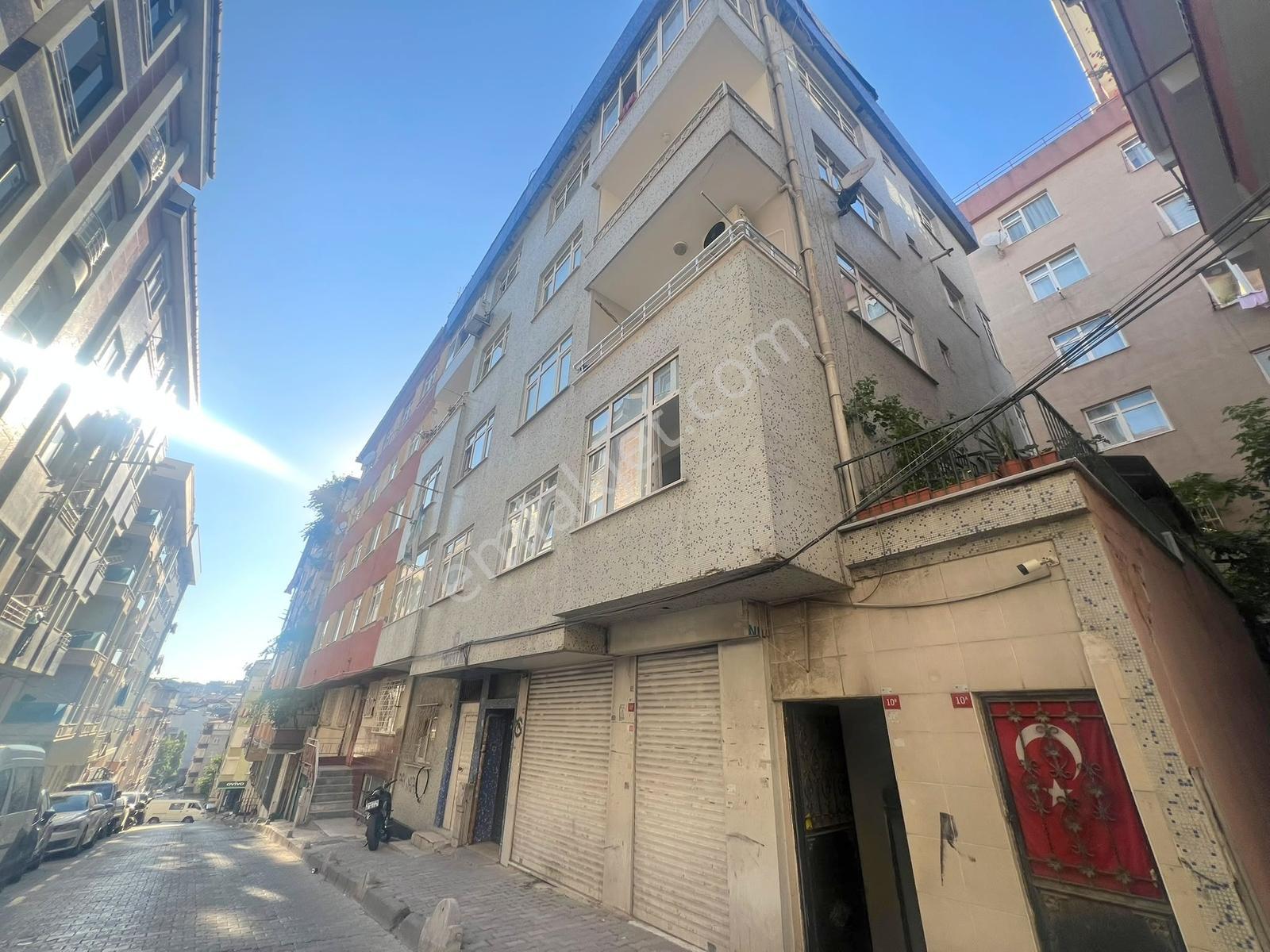 İsa Emlakdan Satılık Kat Eksikli Binada 2 Dükkan 1 Daire - Görsel 6