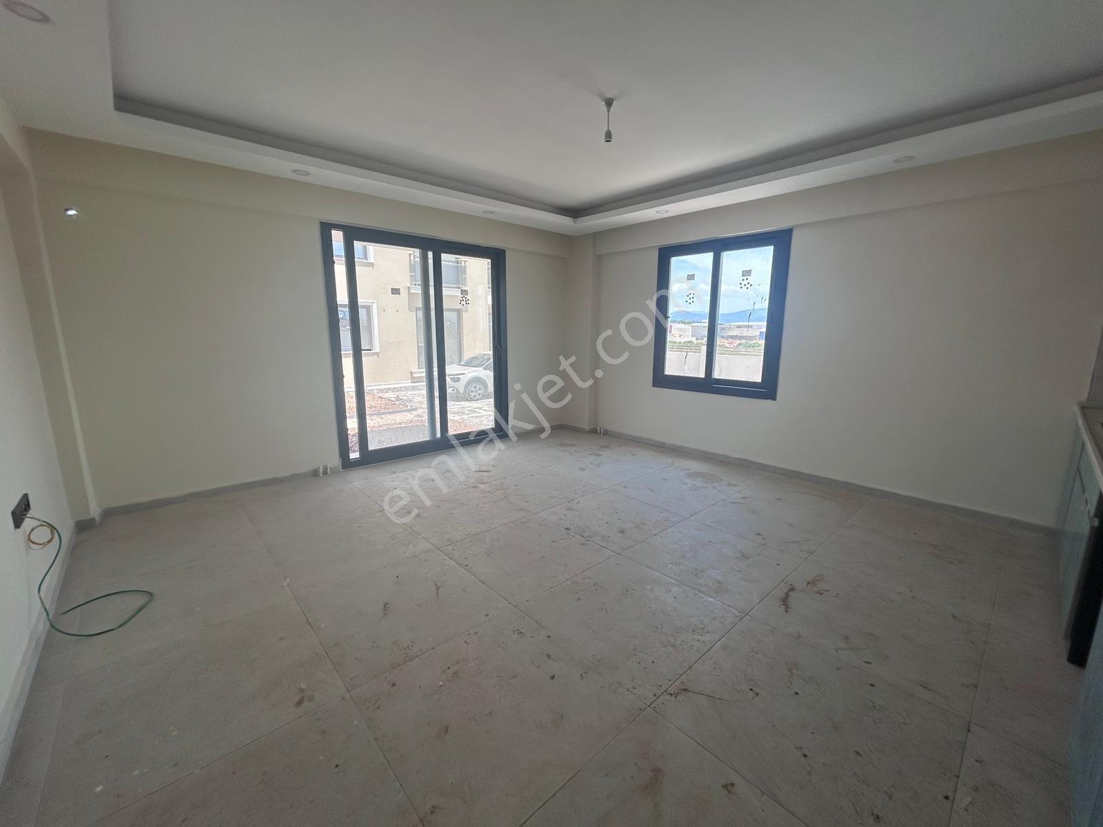 Didim Merkezde Havuzlu Sitede Sıfır 2+1 Daire - Görsel 8