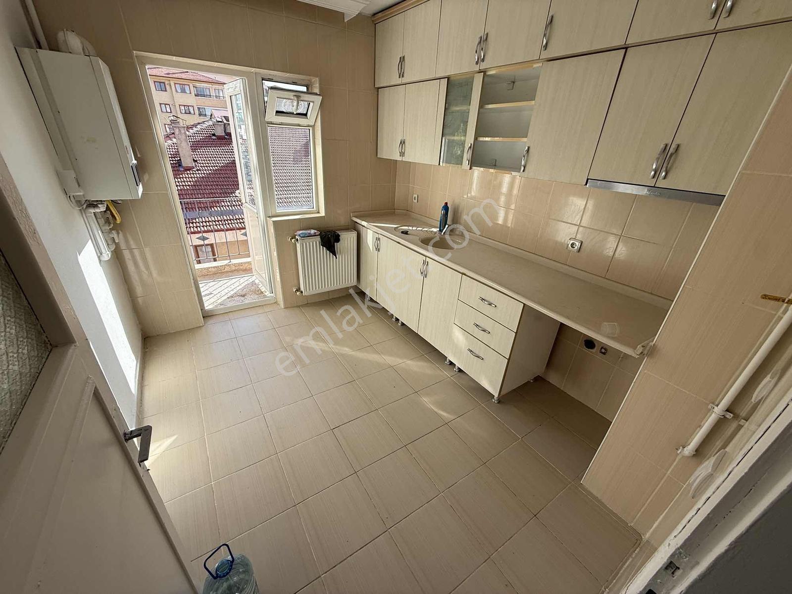 Dikmen Cadde Üzer Katta 3+1 Kiralık Daire - Görsel 14
