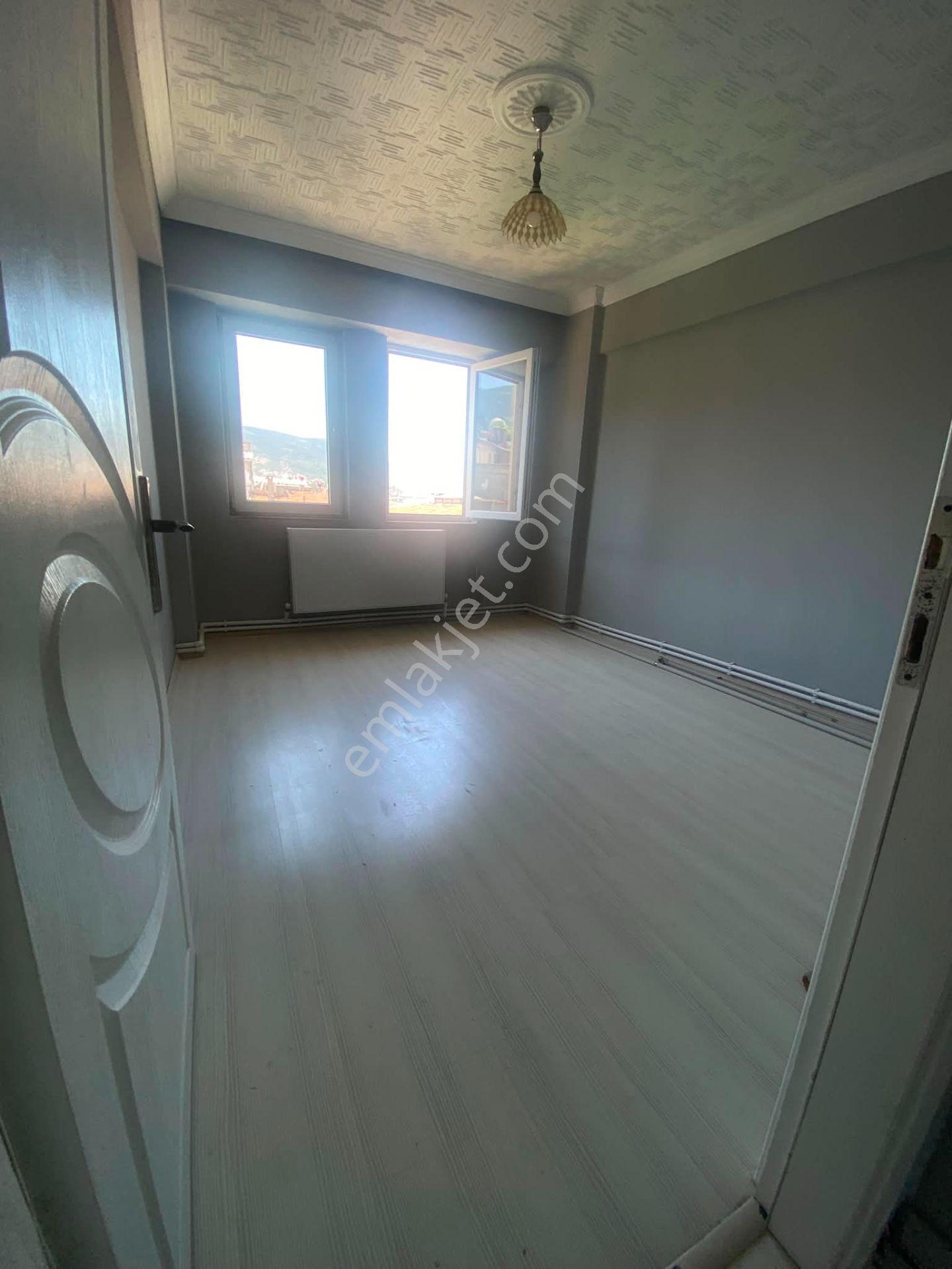 Bursa Hacıseyfettin Cadde Üzeri 2+1 90m2 Kombili Bakımlı Daire - Görsel 17