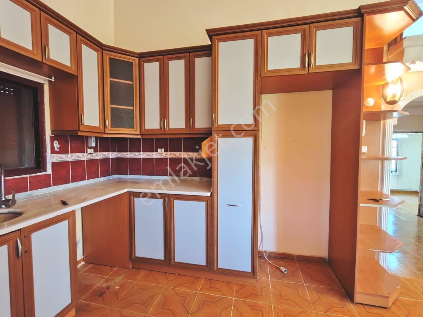 Yeşiltepenin En İyi Konumunda Kelepir Villa - Görsel 14