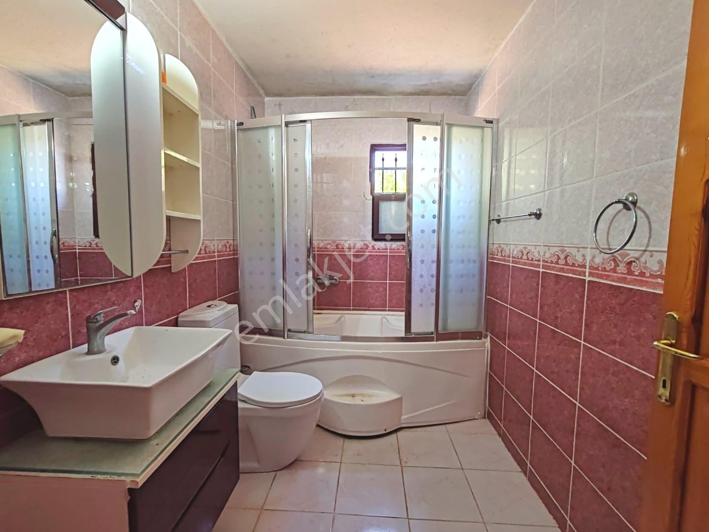Yeşiltepenin En İyi Konumunda Kelepir Villa - Görsel 27