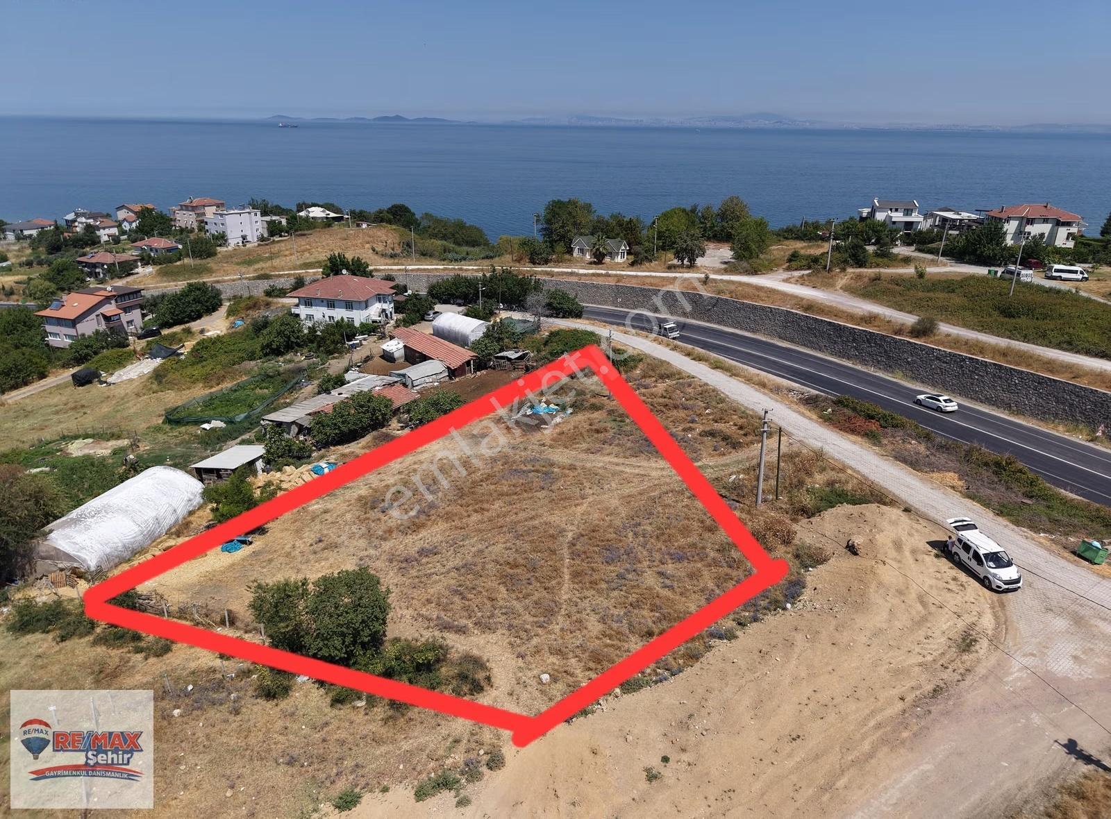 Yalova Akköy Şahin Tepesinde Satılık Deniz Manzaralı Arsa