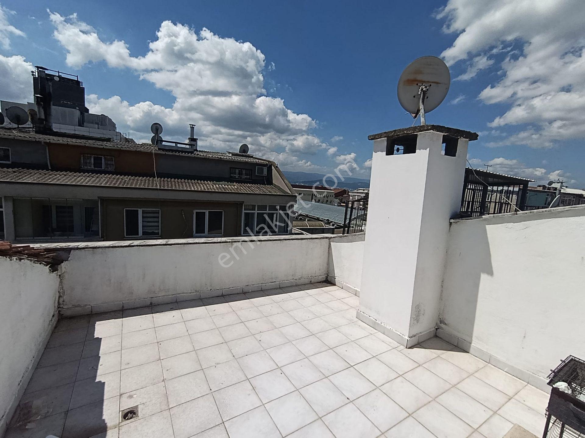 İzmit Merkezde, Anıtparkta Cadde Üzeri Kiralık Ofis Veya Daire - Görsel 6