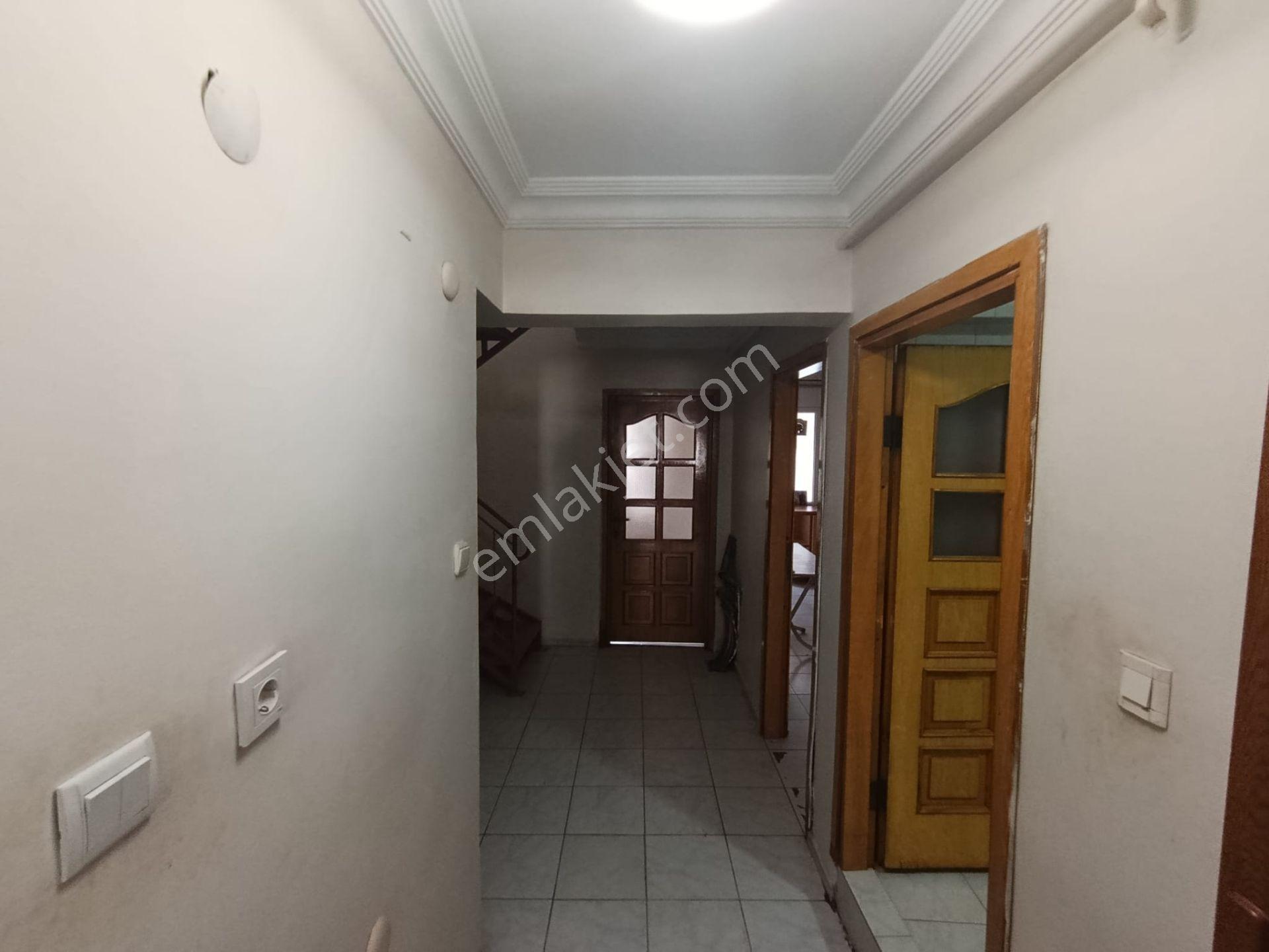 İzmit Merkezde, Anıtparkta Cadde Üzeri Kiralık Ofis Veya Daire - Görsel 27