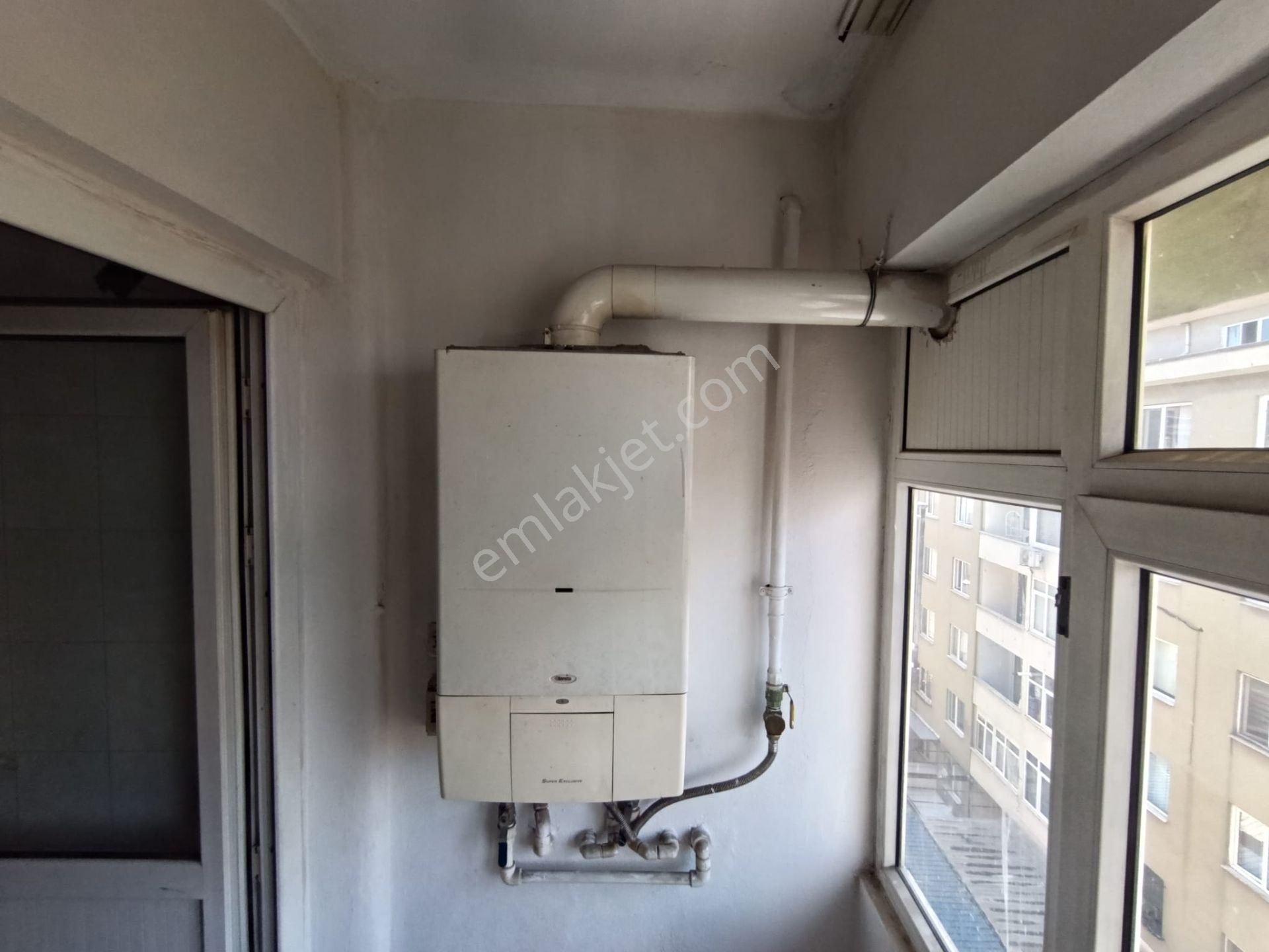 İzmit Merkezde, Anıtparkta Cadde Üzeri Kiralık Ofis Veya Daire - Görsel 2