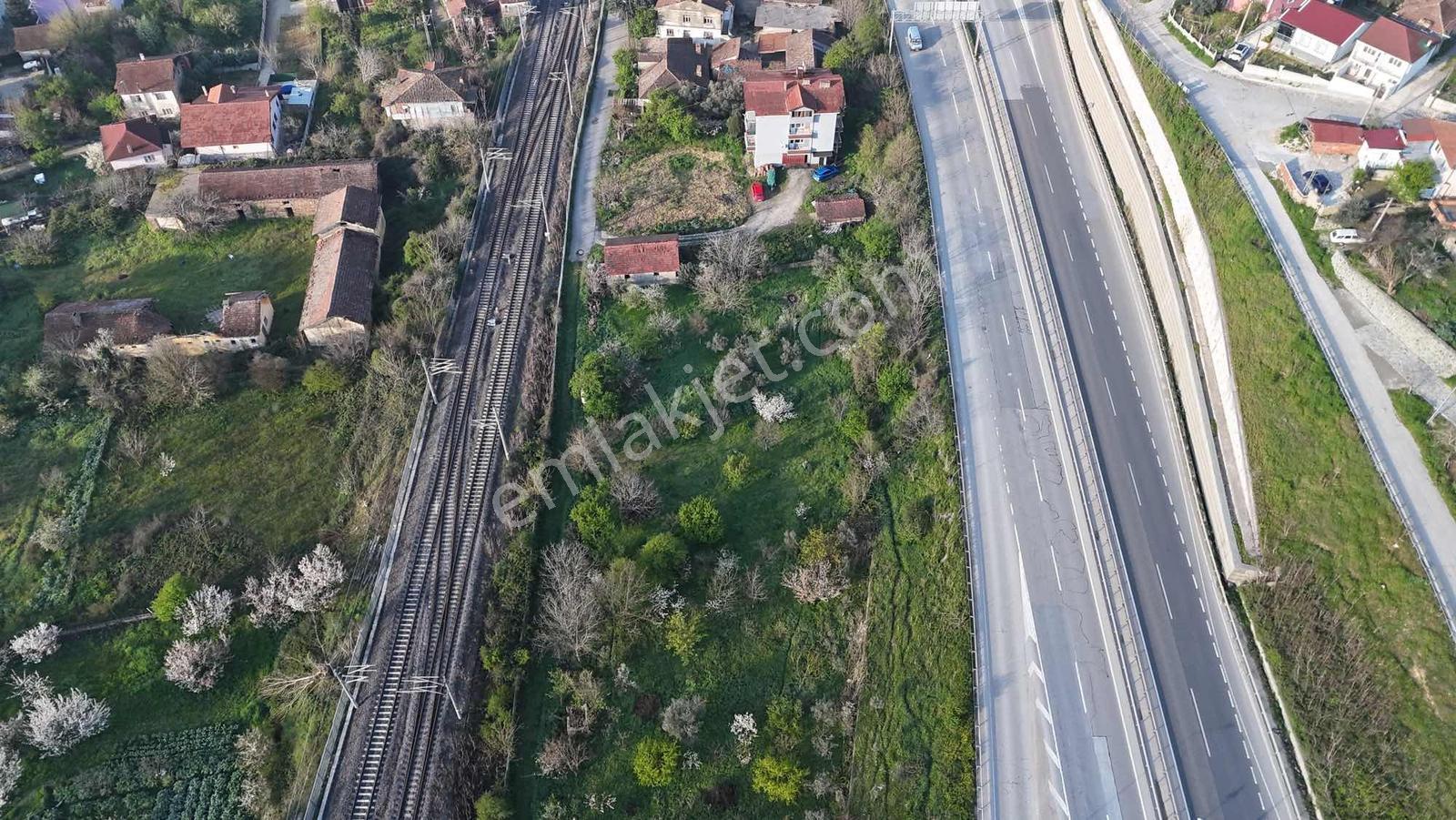 Remax Design Geyve Alifuatpaşada İmarlı 661 M2 Satılık Arsa - Görsel 17