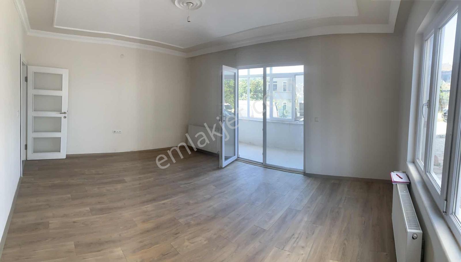 Remax Design Kocaali Merkezde 110 M2 2+1 Satılık Daire - Görsel 5