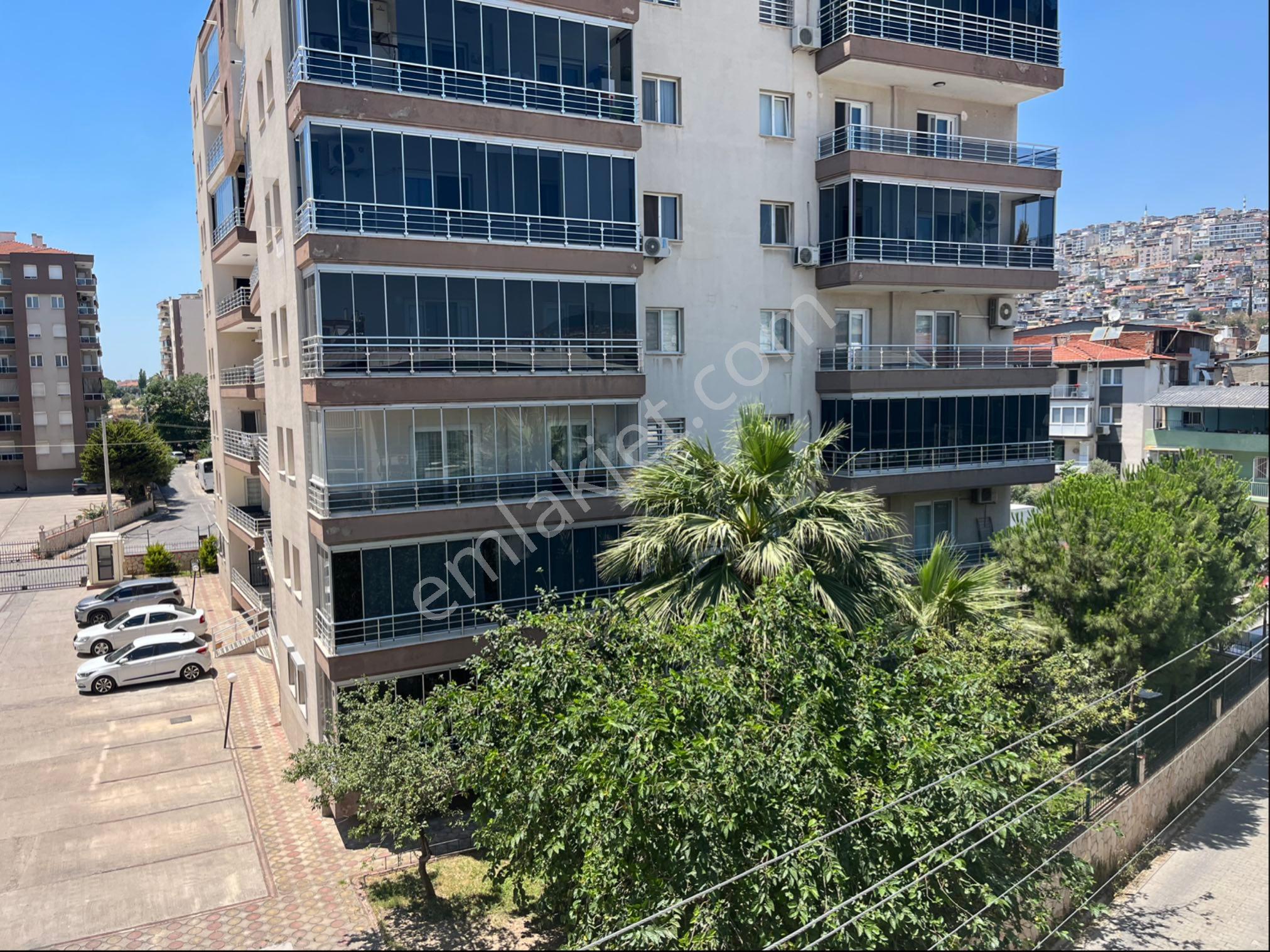 Symırna Meydanında Bayanlara Kiralık Daire - Görsel 12