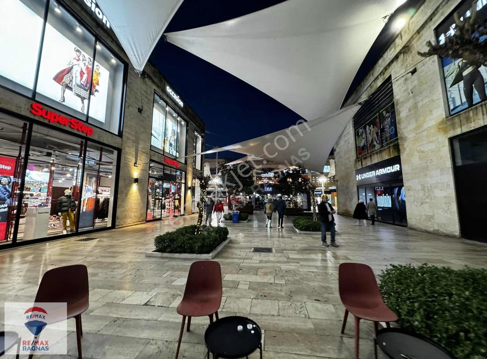 Vıaport Atlas Deluxe Park Resıdence Satılık Prestijli 3,5+1 Dair - Görsel 2