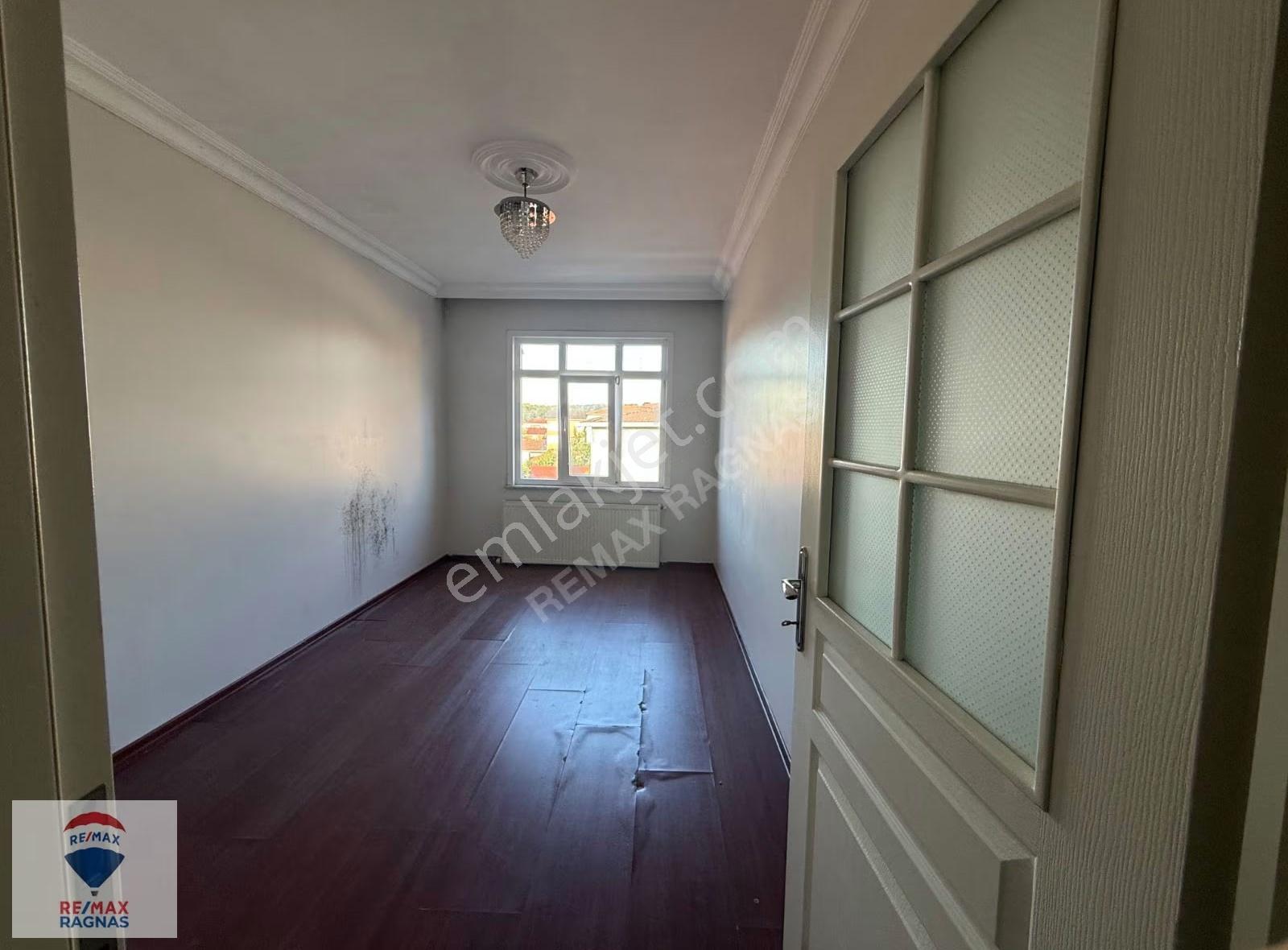 Ümraniye Karabekir Mahallesi'nde Ferah 3+1 Daire Kiralık - Görsel 13