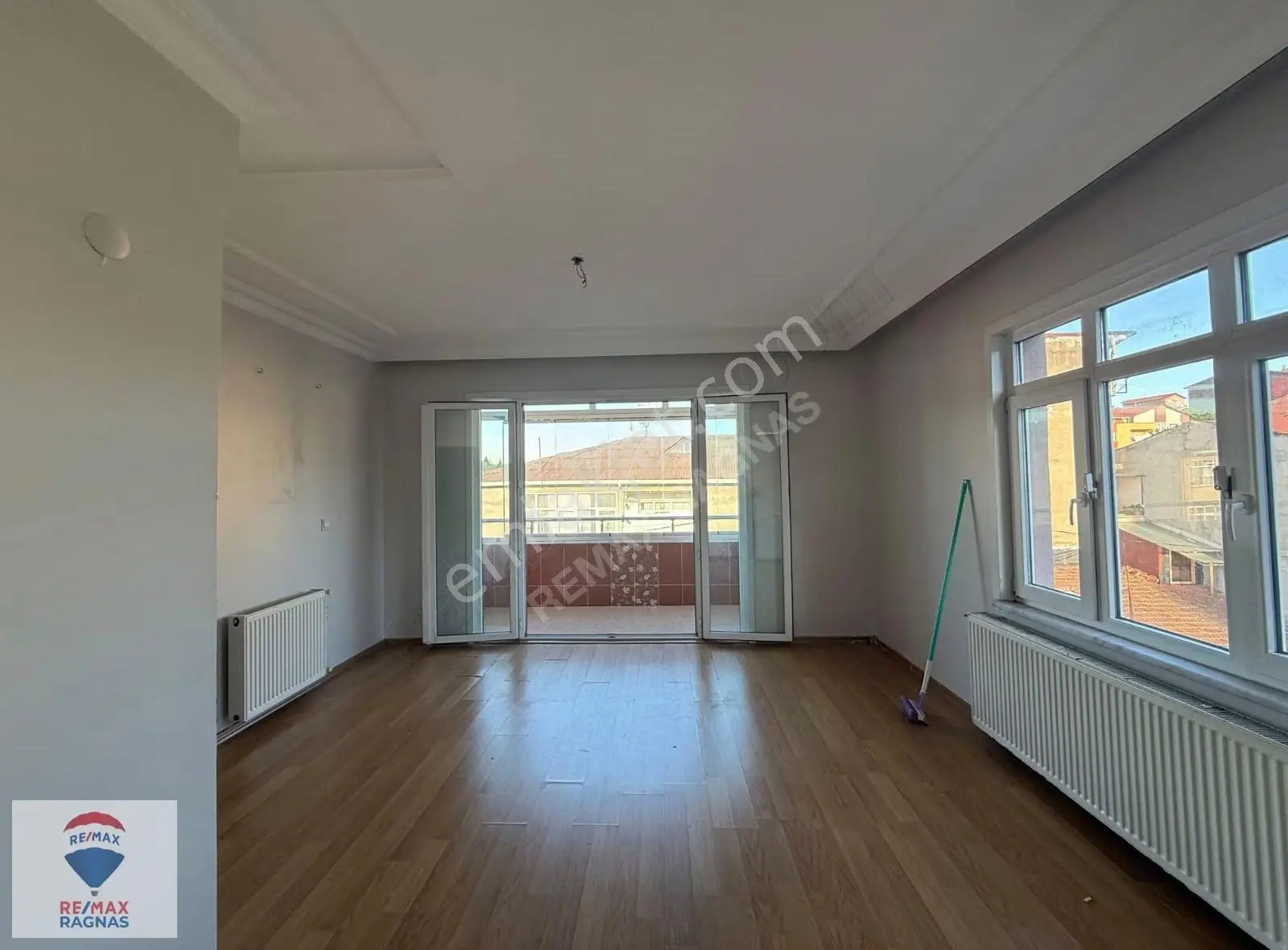 Ümraniye Karabekir Mahallesi'nde Ferah 3+1 Daire Kiralık - Görsel 4