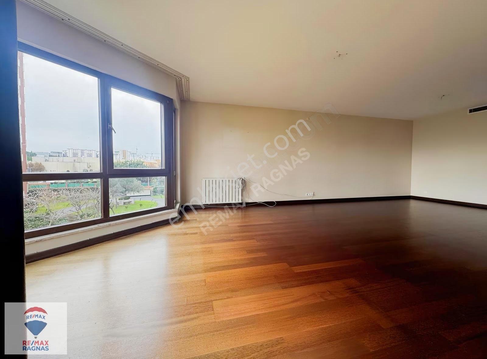Atlas Park Deluxe'te 3.5+1 200m² Satılık Daire Viaport Karşısı - Görsel 10