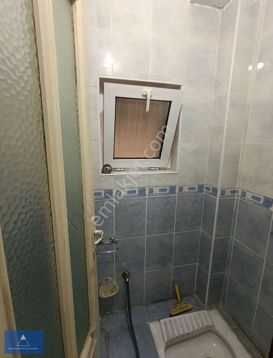 Royal Gayrimenkul'den Merkezi Konumda Kiralık 4+1 Geniş Daire - Görsel 3