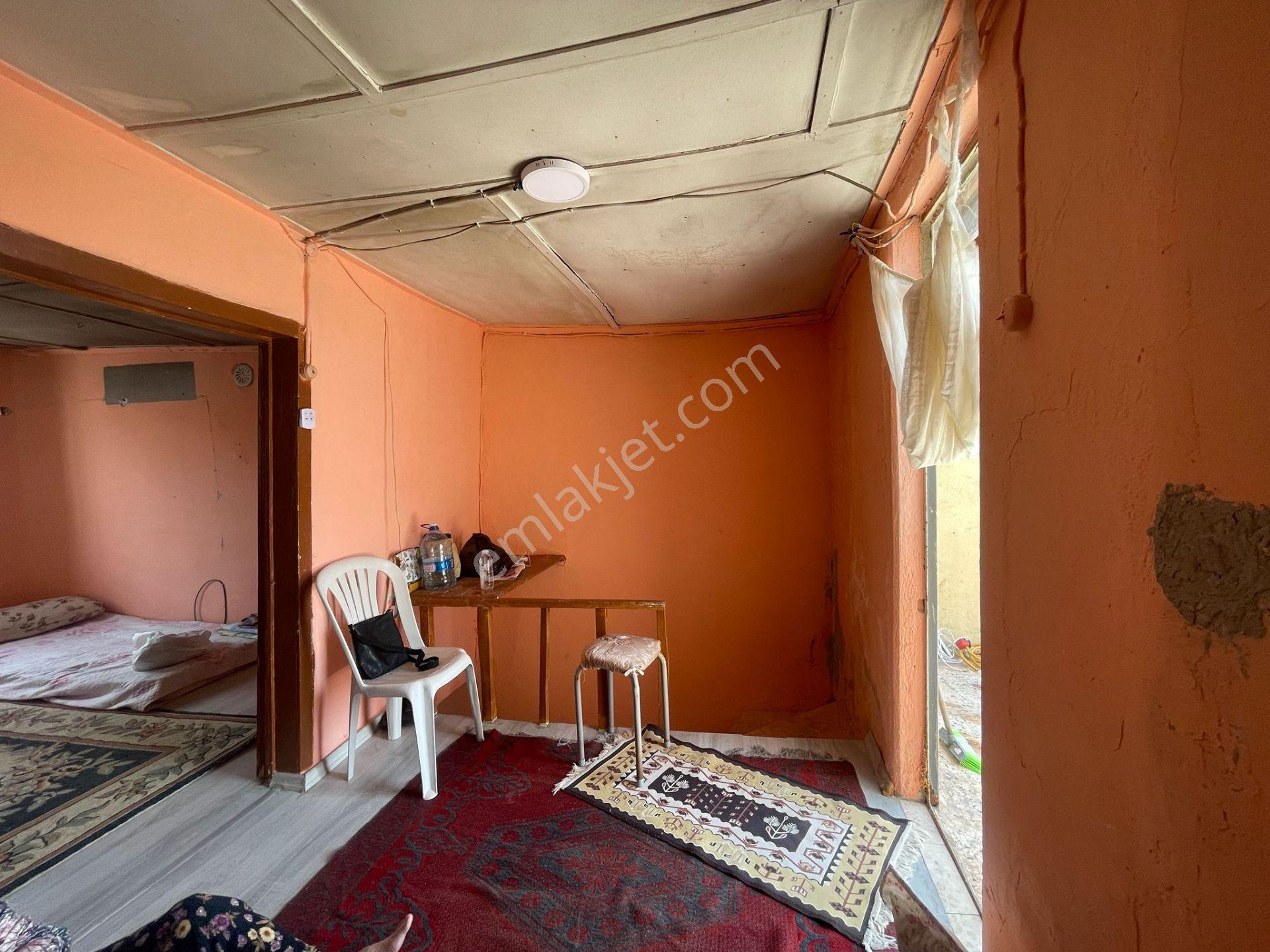 Ayvalık Merkez'de Avlulu Ve Teraslı 2 Katlı 3+1 Müstakil Kağir Rum Evi - Görsel 12