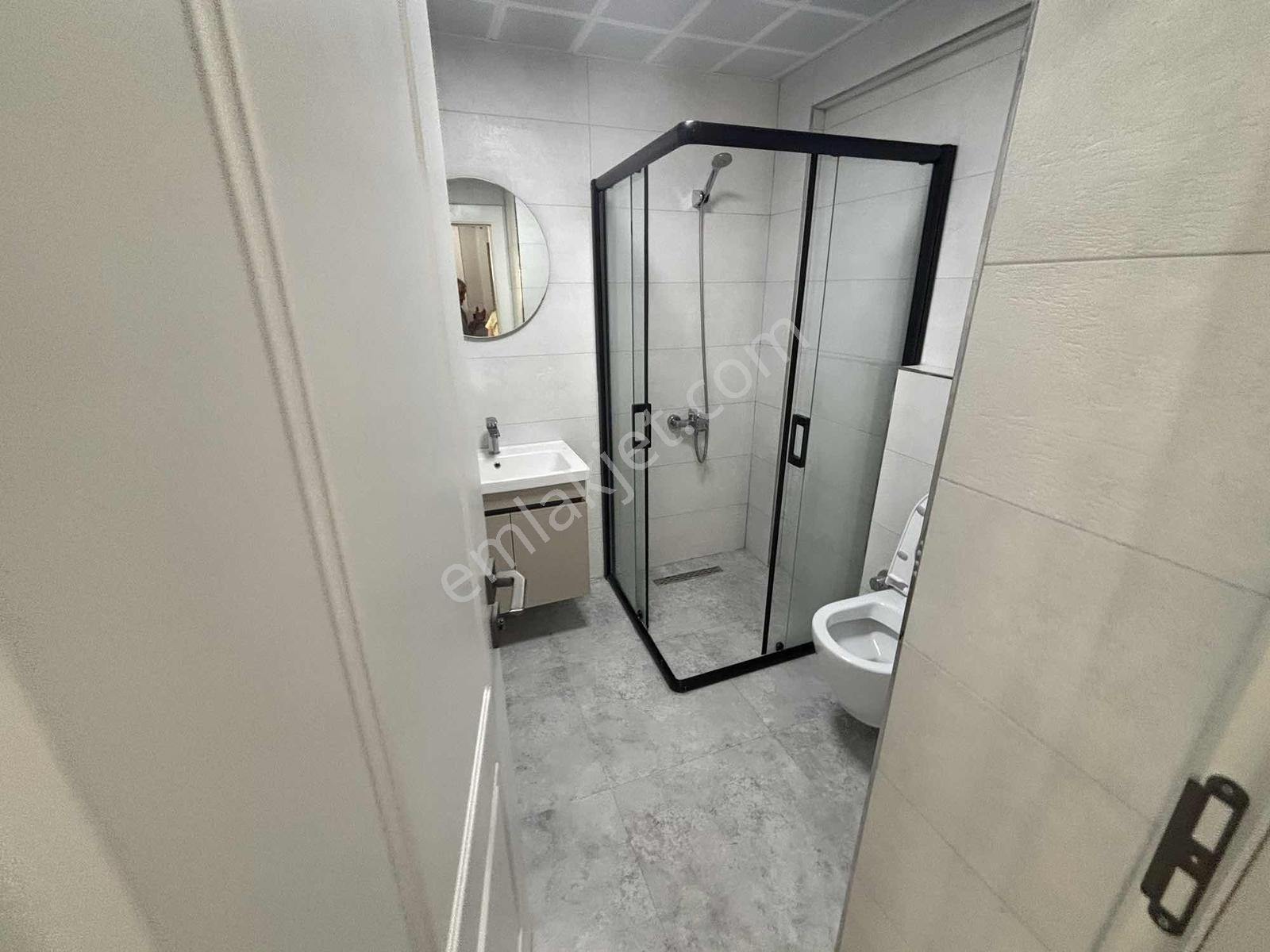 Kuttaş!tan Emek Metro Karşısı 2+1 Katta 70 M2 - Görsel 4