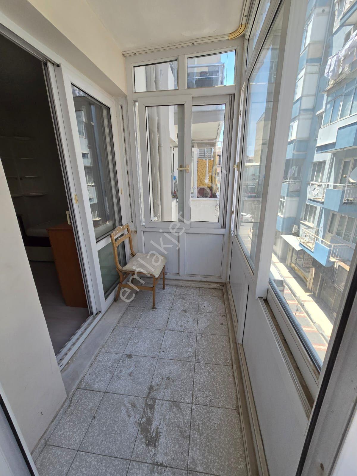 Balçovada Metro Yakını D.gazlı Eşyalı Kiralık 2+1daire - Görsel 18