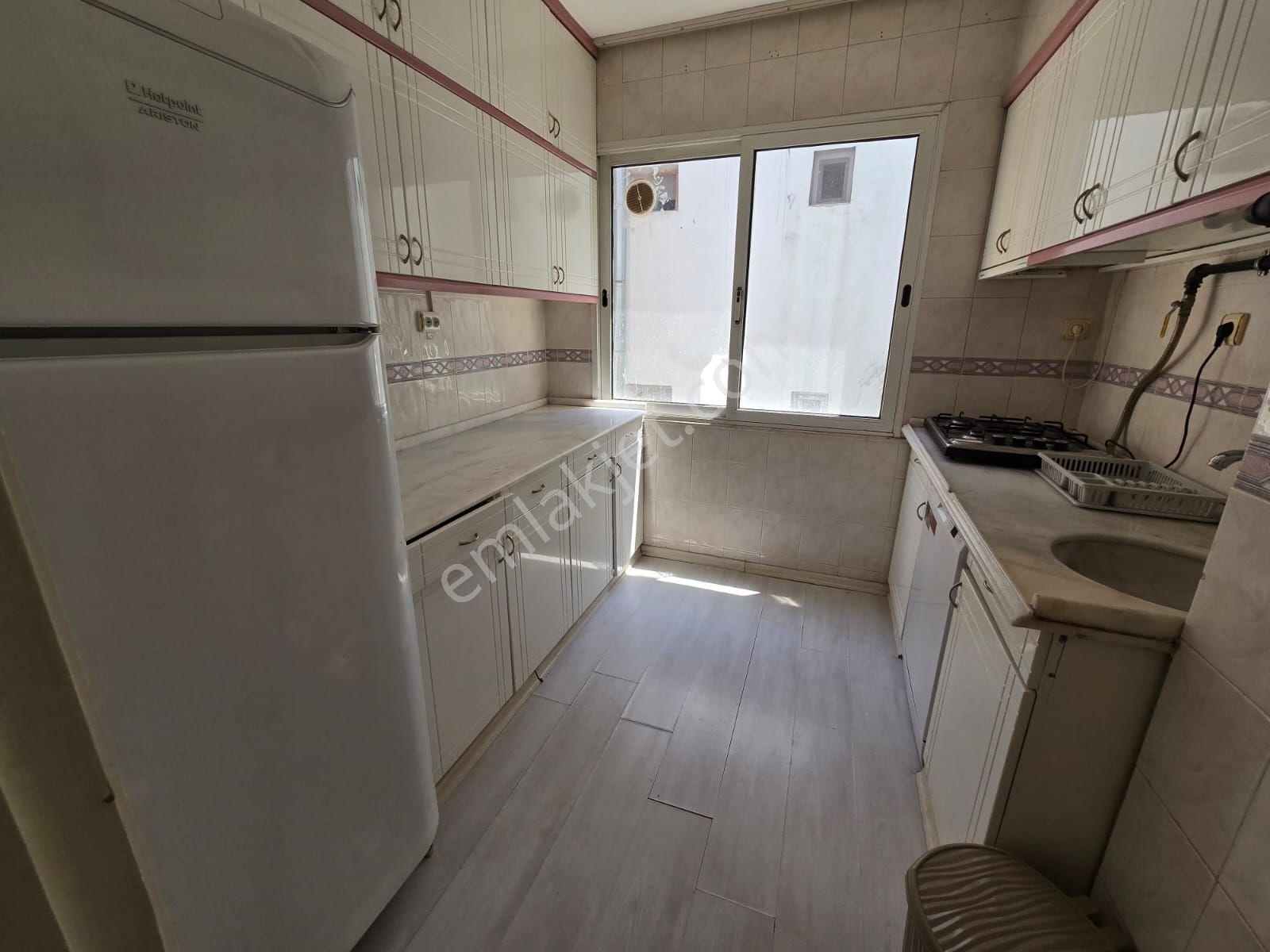 Balçovada Metro Yakını D.gazlı Eşyalı Kiralık 2+1daire - Görsel 28