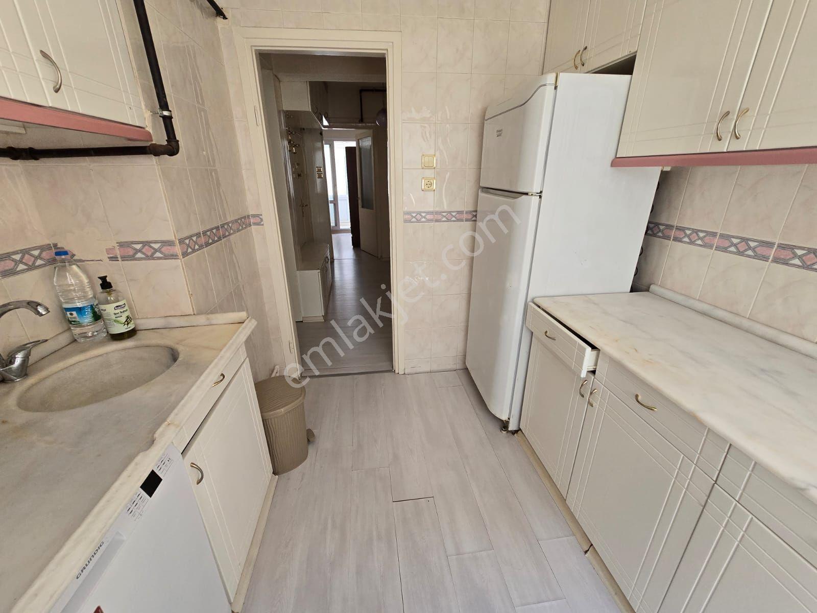 Balçovada Metro Yakını D.gazlı Eşyalı Kiralık 2+1daire - Görsel 20