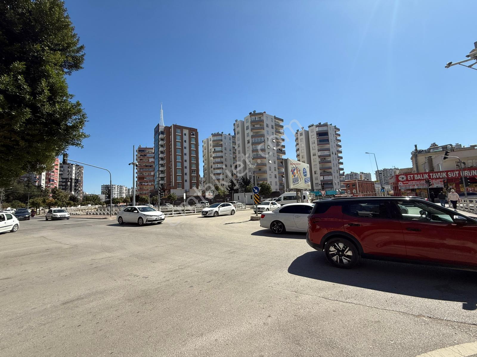Mavi Blv Üzeri/baraj Lisesi Cvr/2+1/k.mutfak/kombi/eşyalı Daire