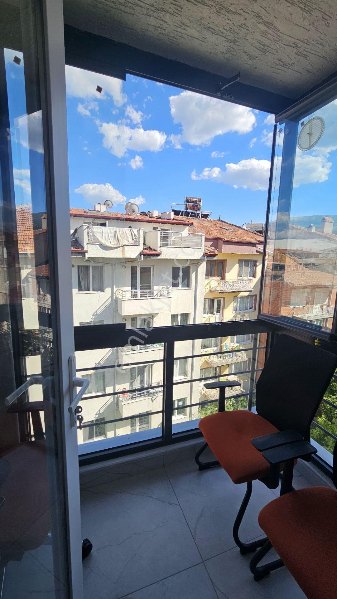 Kütahya Meydan Mahallesi'nde Satılık Modern 1+1 Daire - Görsel 15