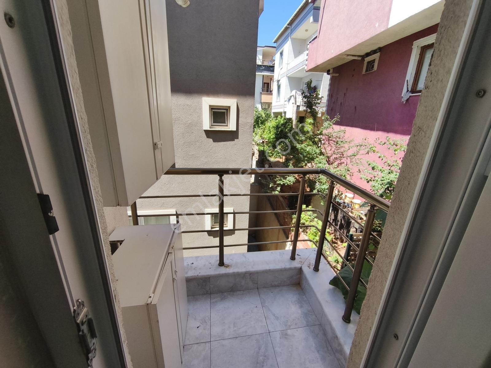 Yenidoğan Mah. 2.kat Balkonlu Amerikan Mutfaklı 1+1 Kiralık - Görsel 14