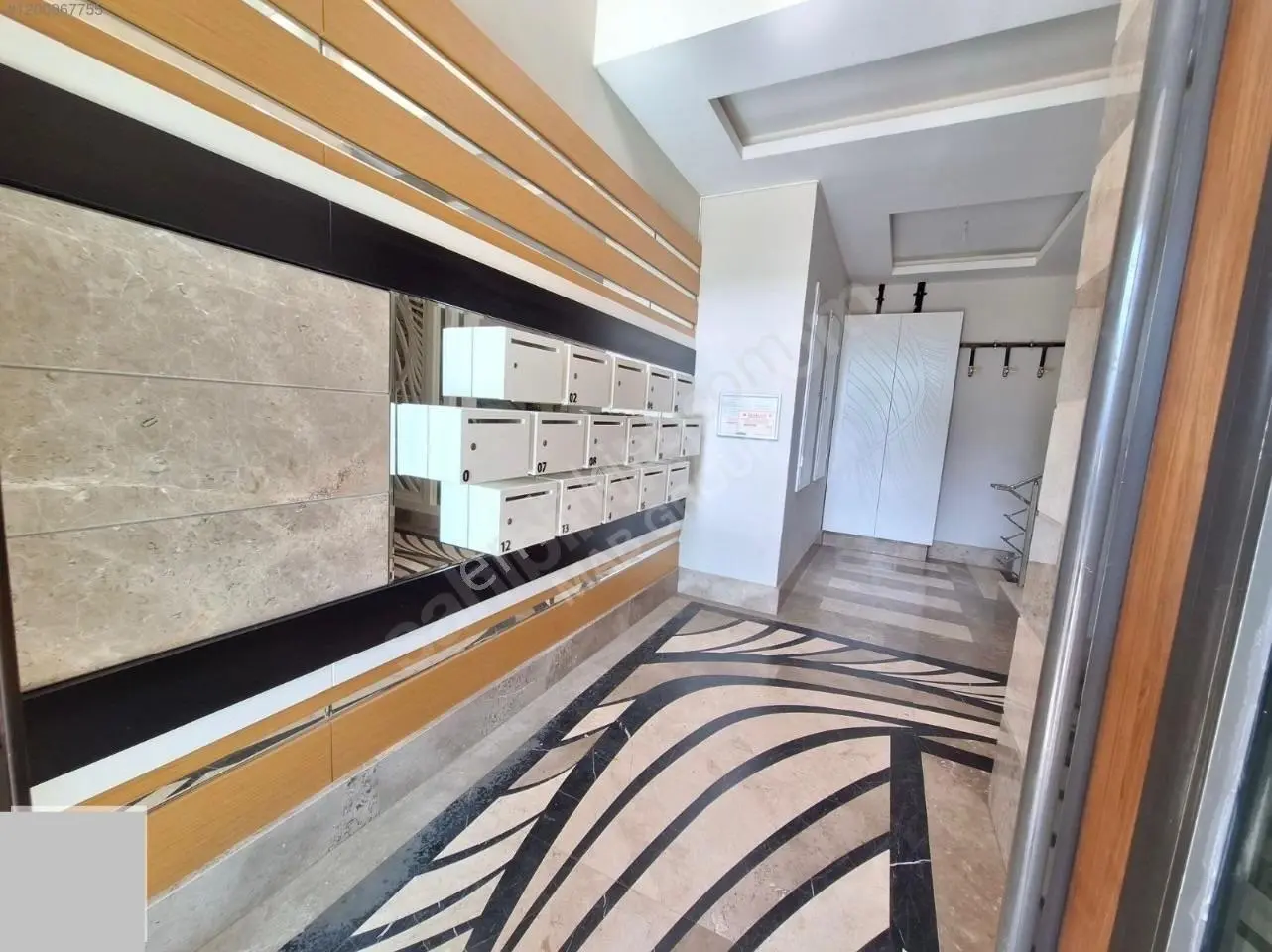 Antalya Konyaaltı Uncalı Mahallesinde Güvenlikli Havuzlu Site İçinde Doğalgaz Kombili 3+1 Daire - Görsel 2