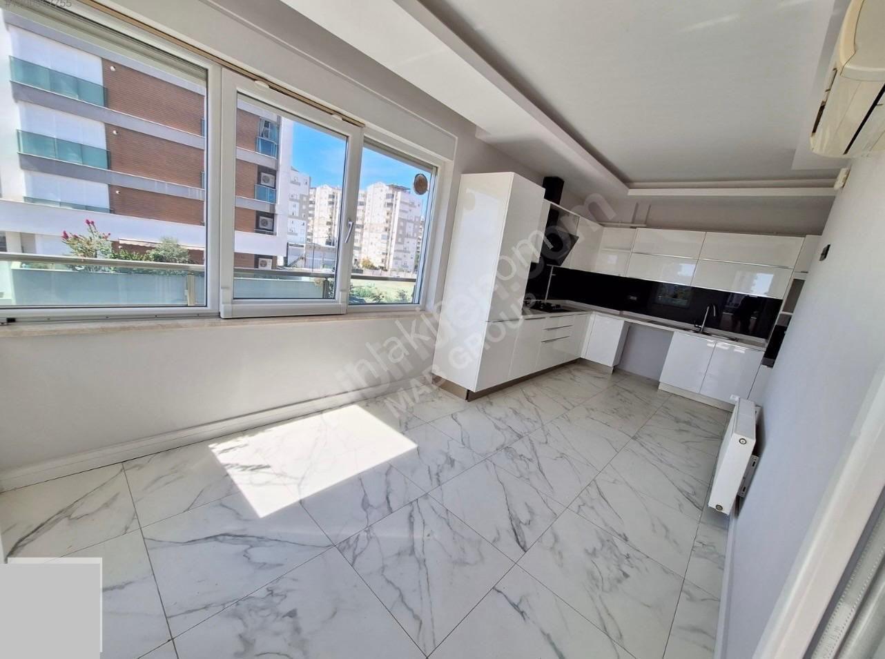 Antalya Konyaaltı Uncalı Mahallesinde Güvenlikli Havuzlu Site İçinde Doğalgaz Kombili 3+1 Daire - Görsel 13