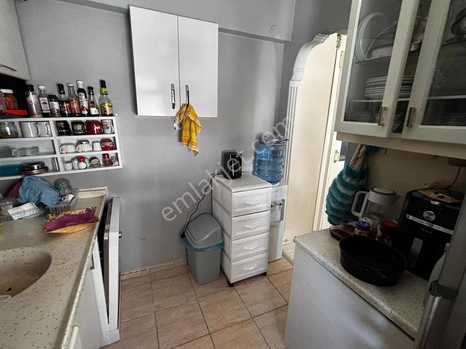 Eski Foça Teraslı, Eşyalı, 2+1 - Görsel 4