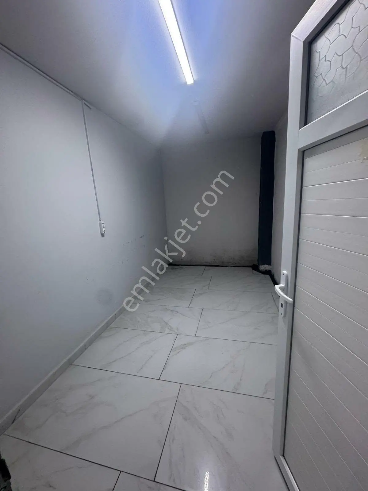 Çınar Emlak'tan Çiflikhat Yolu Üzeri Kiralık 230 Mt İş Yeri - Görsel 3