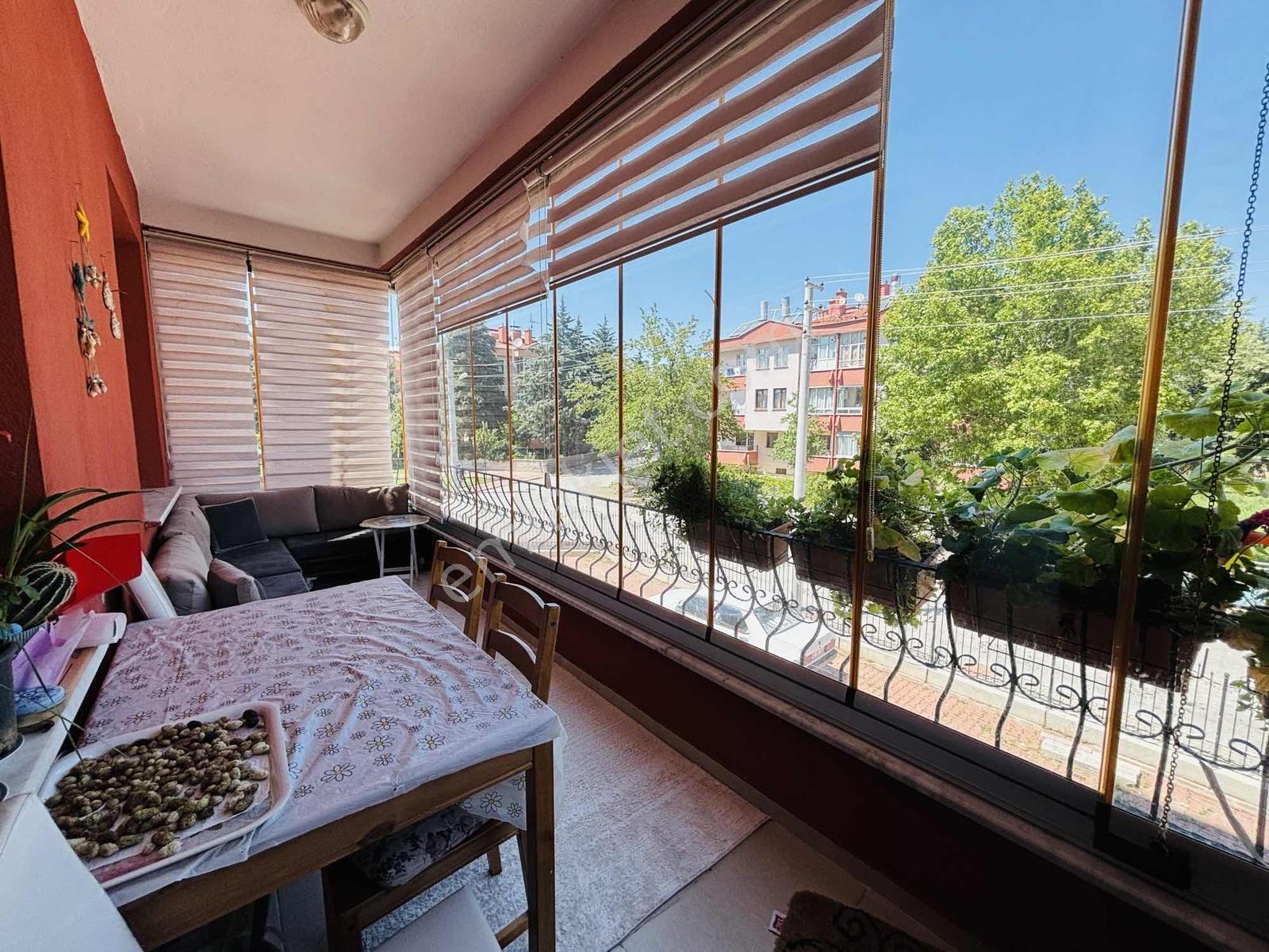 Meram Alavardı'da Zirve Sitesi'nde Krediye Uygun Bakımlı 3+1! - Görsel 9