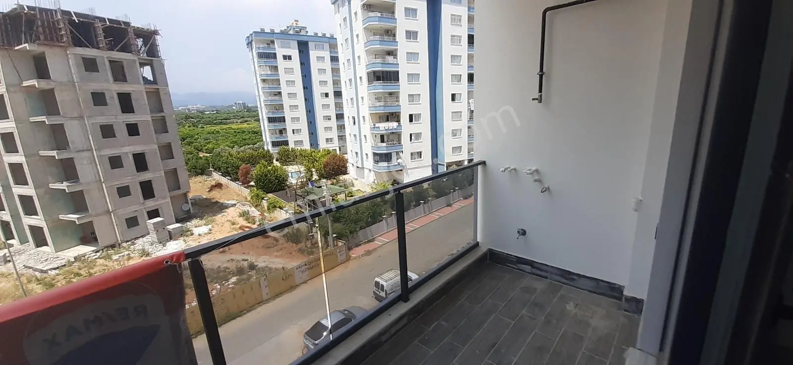 Remax Toros'tan Mezitli Yeni Mah'de Oturuma Hazır Sıfır 1+1 - Görsel 4