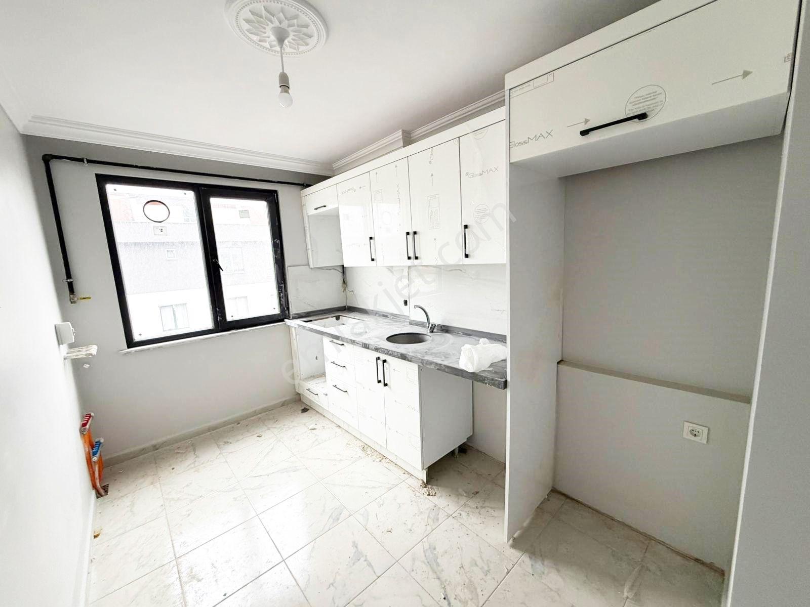 Mertcan'dan Ebeveyn Banyolu Ara Kat Balkonlu Sıfır 2+1 Daire - Görsel 7
