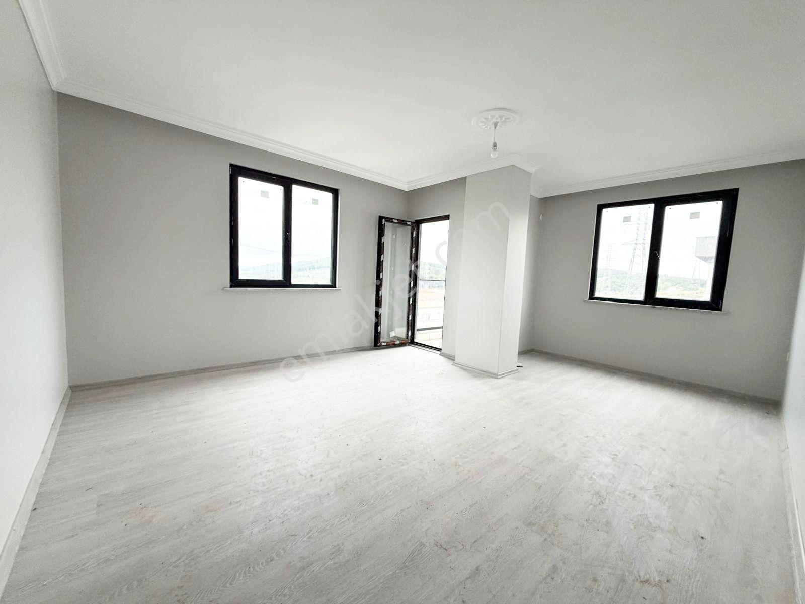 Mertcan'dan Ebeveyn Banyolu Ara Kat Balkonlu Sıfır 2+1 Daire