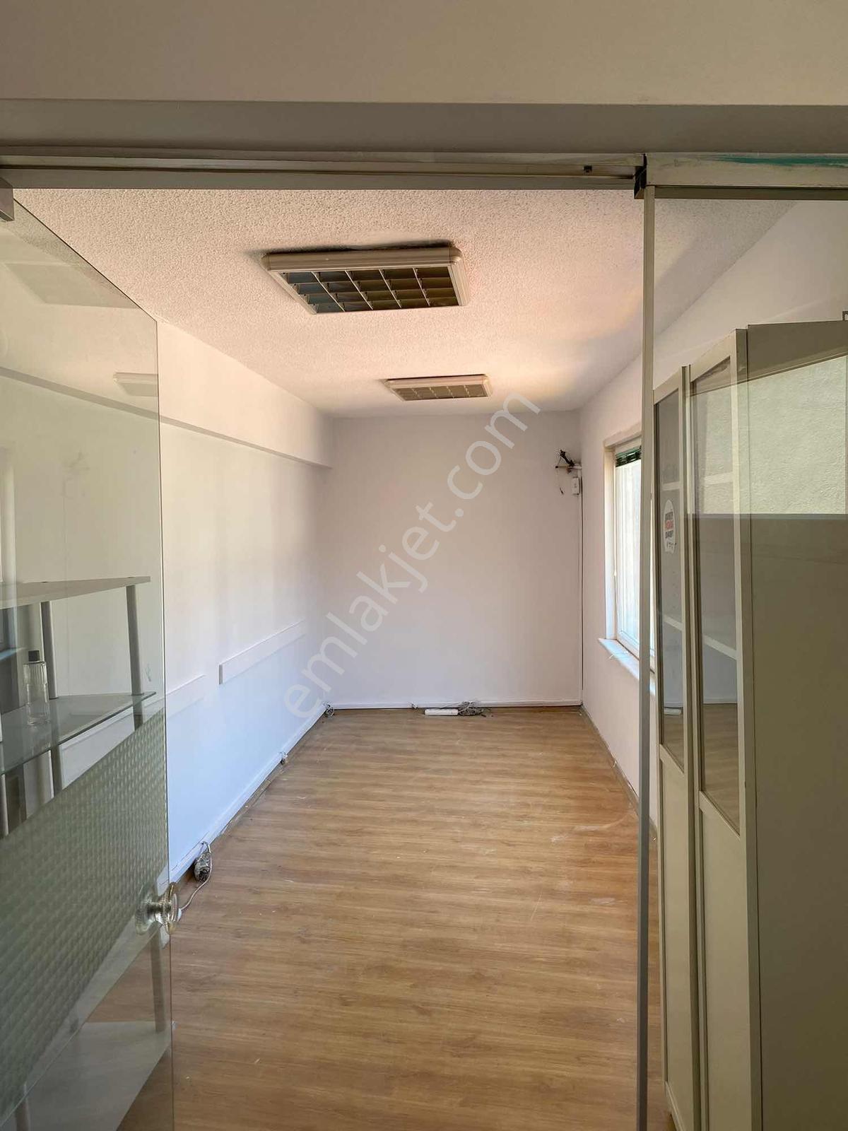 Söğütlüçeşme Cad. Üzerinde, Çift Cepheli Satılık Ofis Katı - Görsel 7