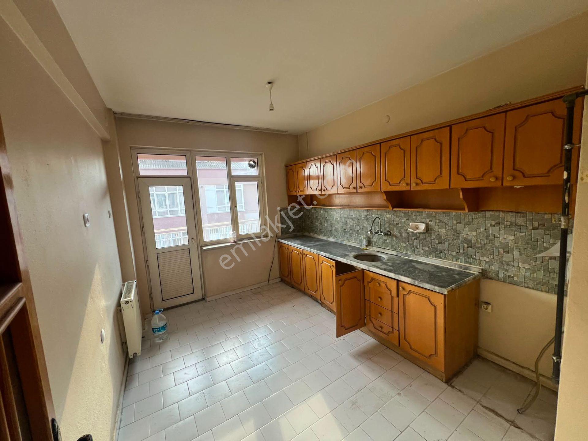 Star'dan Binkonut Mah Satılık 2+1 Site İçinde Daire - Görsel 24