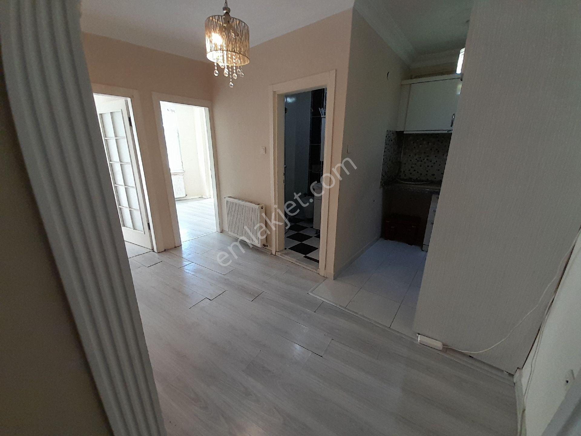 Kocamustafapaşa Saka Sok 1.5+1 Kat 1 Temız Kiralık Daıre - Görsel 2