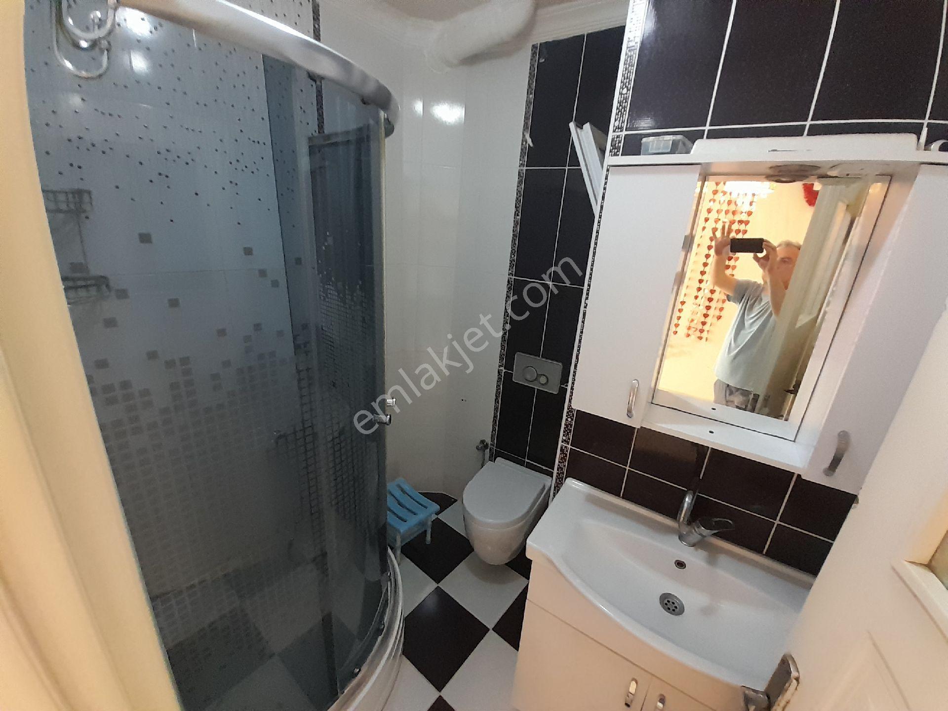 Kocamustafapaşa Saka Sok 1.5+1 Kat 1 Temız Kiralık Daıre - Görsel 17