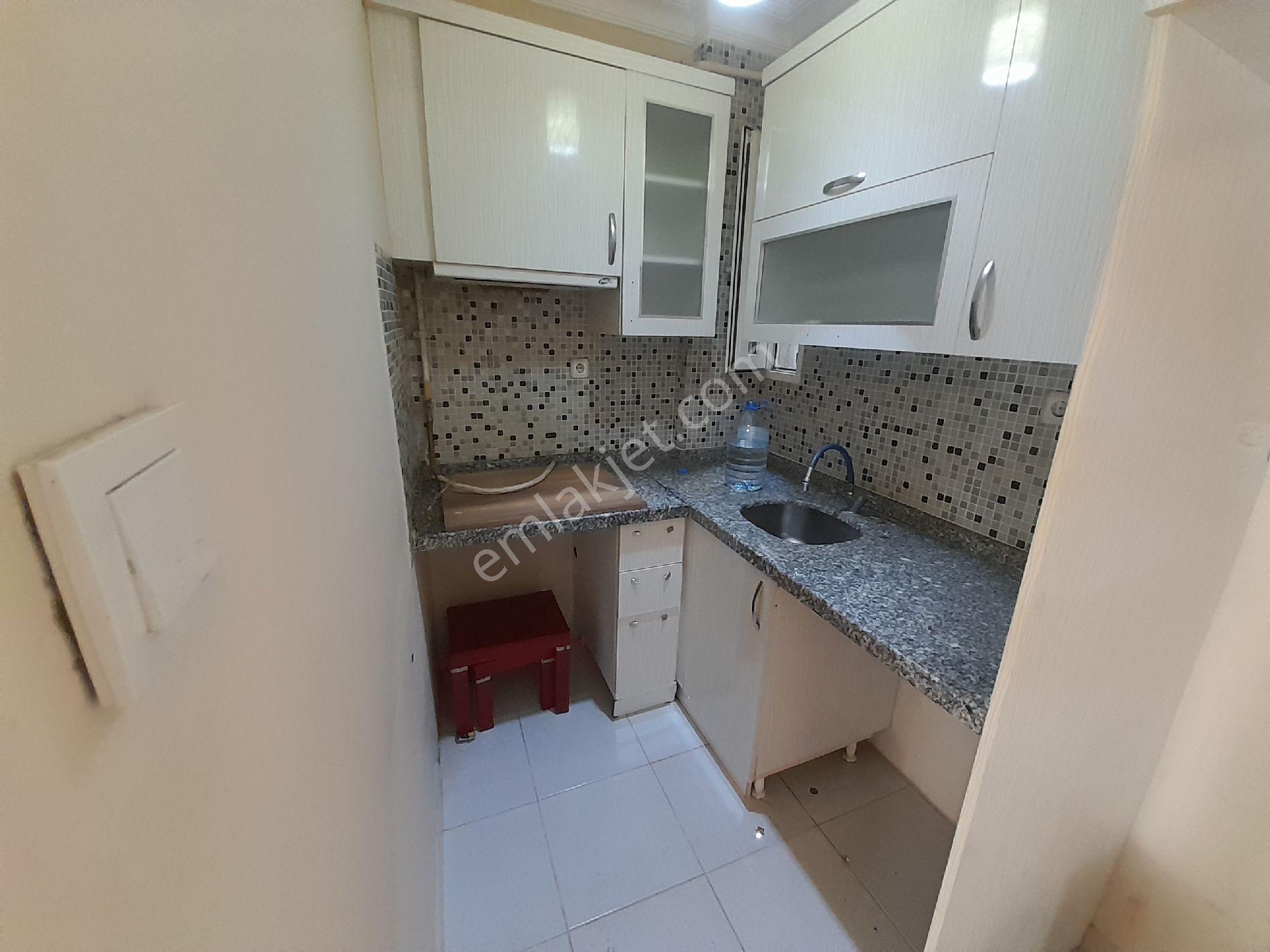 Kocamustafapaşa Saka Sok 1.5+1 Kat 1 Temız Kiralık Daıre - Görsel 21