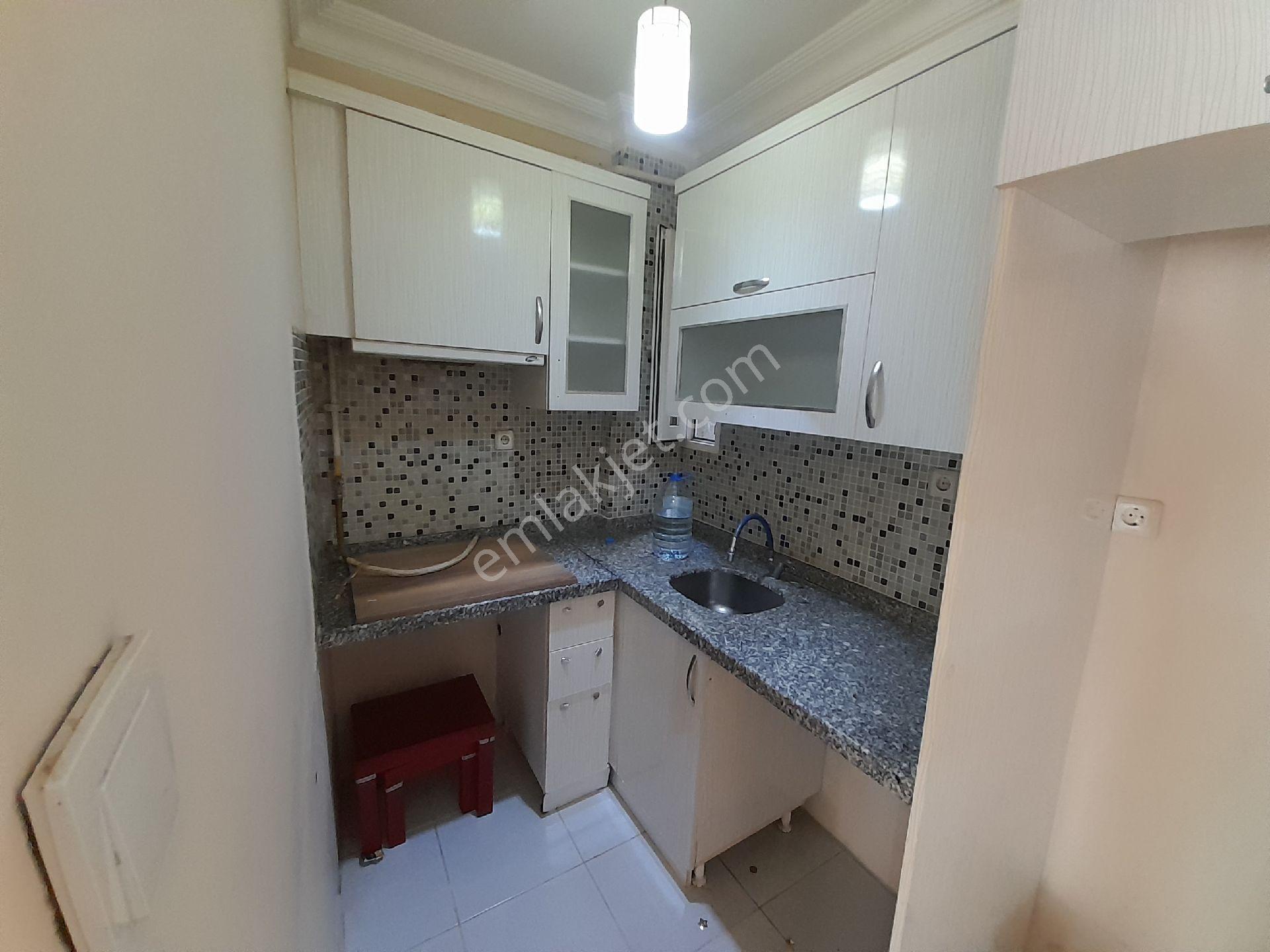 Kocamustafapaşa Saka Sok 1.5+1 Kat 1 Temız Kiralık Daıre - Görsel 20